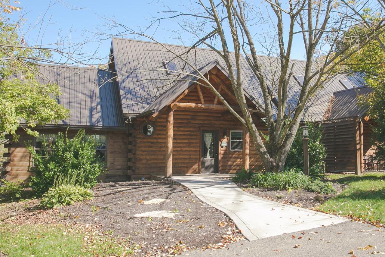 Hummingbird Haven Cabin By Amish Country Lodging 柏林 外观 照片